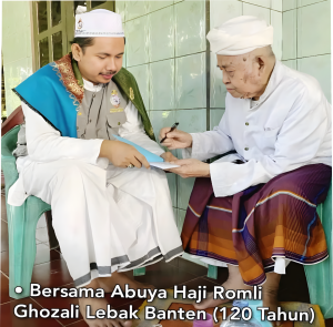 Bersama Abuya H. Romli Ghozali Lebak Banten
